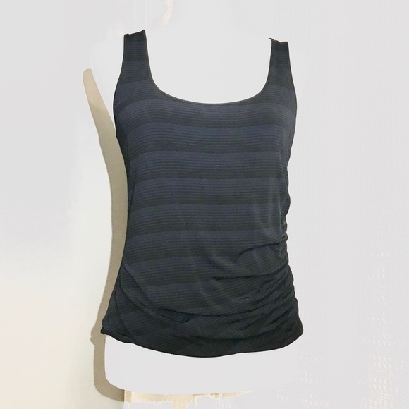 Elie Tahari tank - Size M - Picture 2 of 3